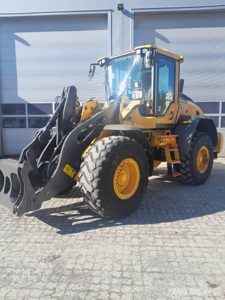 Volvo L90H لوادر بعجل
