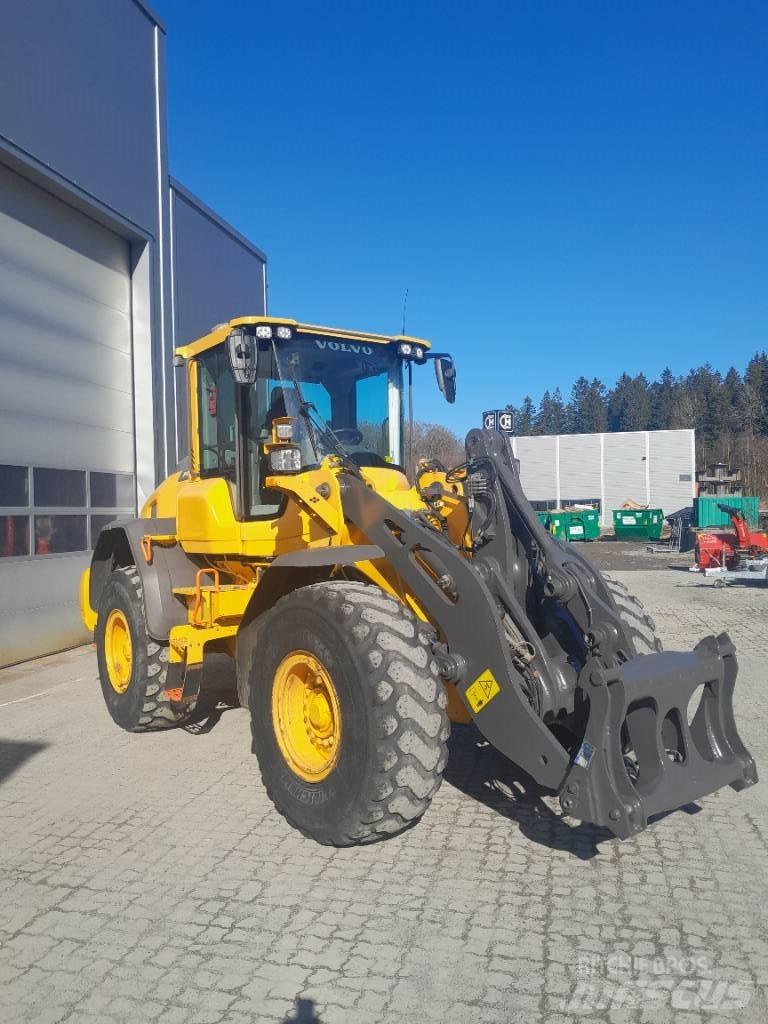 Volvo L90H لوادر بعجل