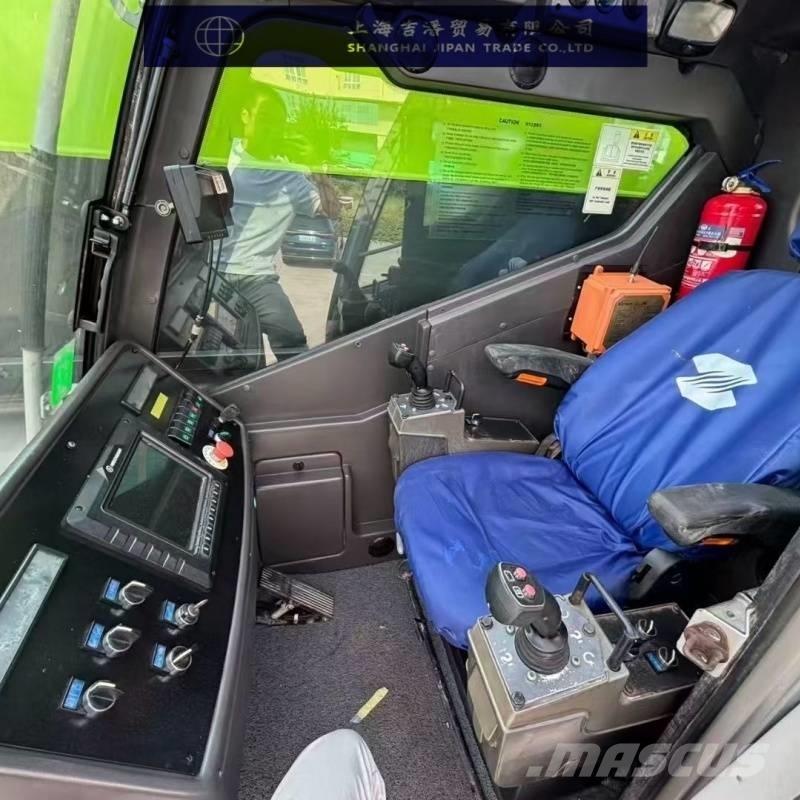 Zoomlion ZAT 2000 V All terrain cranes