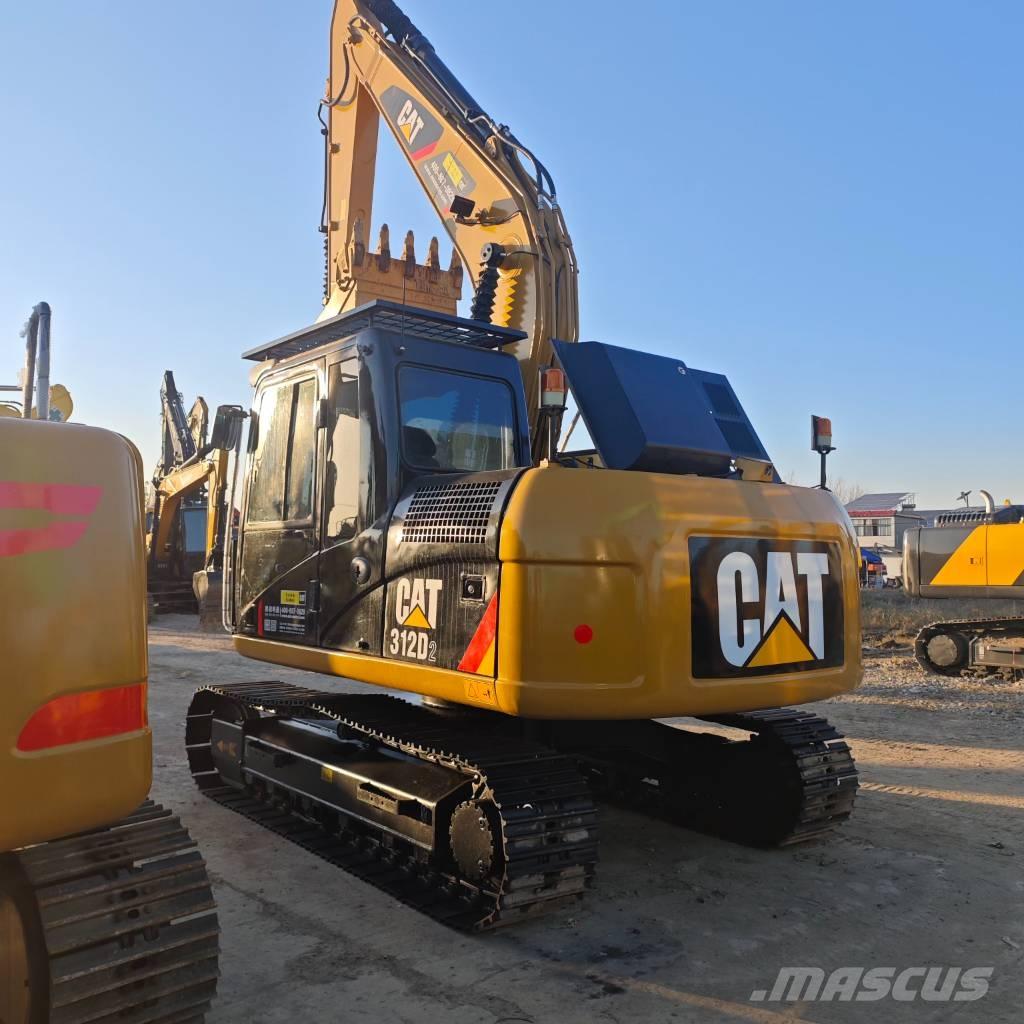 CAT 312 D حفارات وسط 7 طن - 12 طن