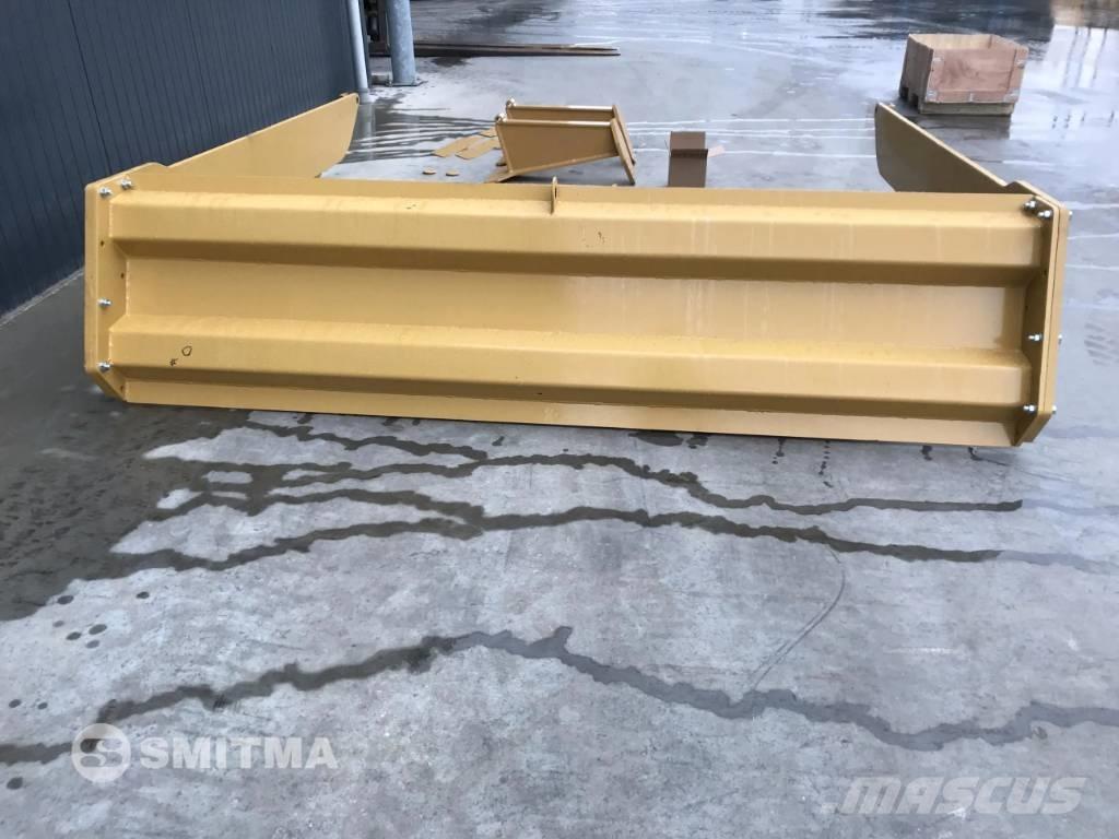 Volvo A25D بوابات خلفية