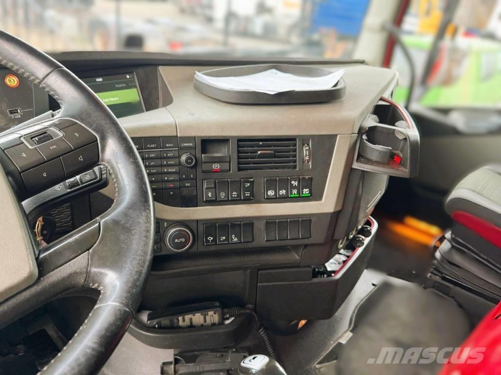 Volvo FH 62 TR شاحنات نقل ألواح الخشب