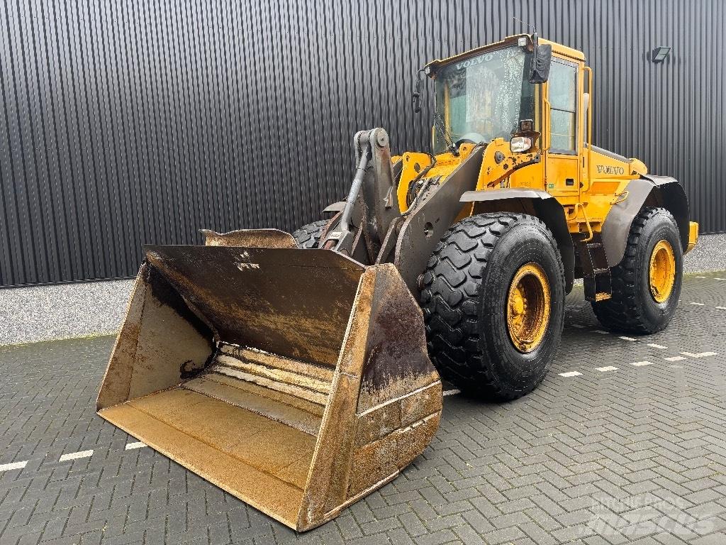 Volvo L 110 E لوادر بعجل