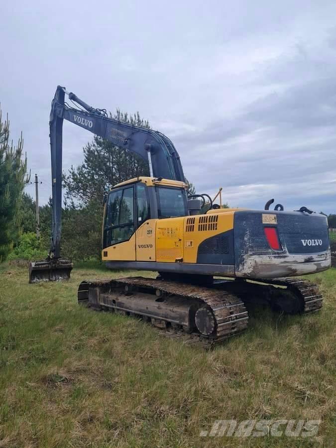 Volvo EC 210 C L حفارات طويلة الذراع