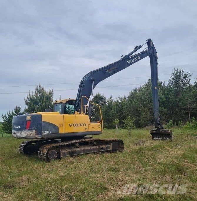Volvo EC 210 C L حفارات طويلة الذراع