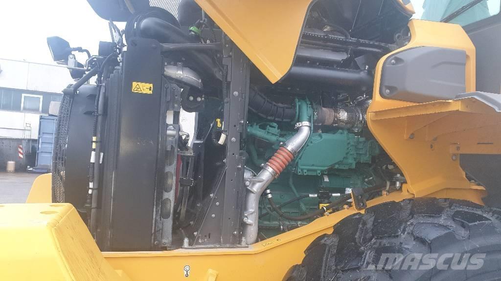 Volvo L 90 H لوادر بعجل
