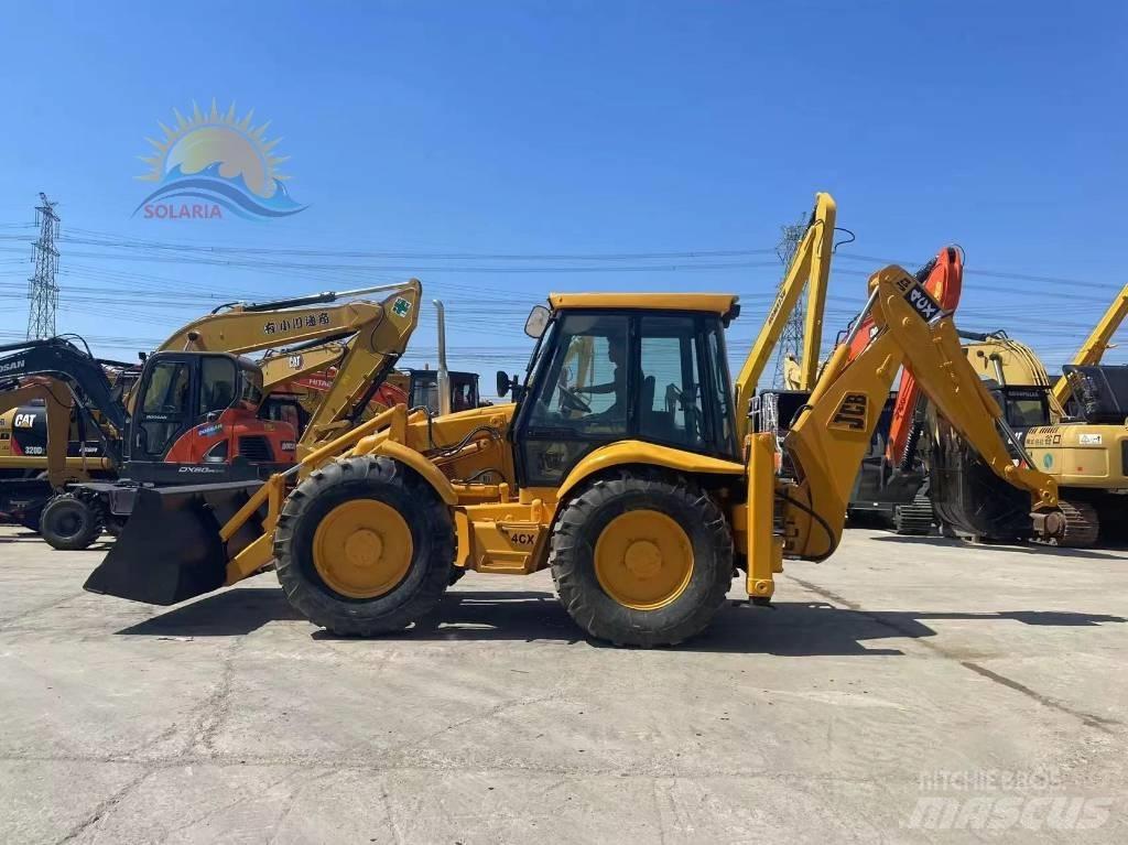 JCB 4 CX لوادر ذات جرافات عكسية