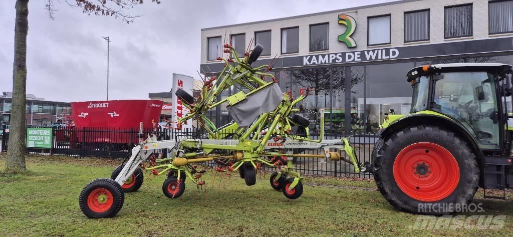 CLAAS Volto 1320 T مكابس وميبسات التبن