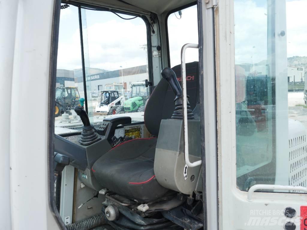 Takeuchi TB 175 حفارات وسط 7 طن - 12 طن