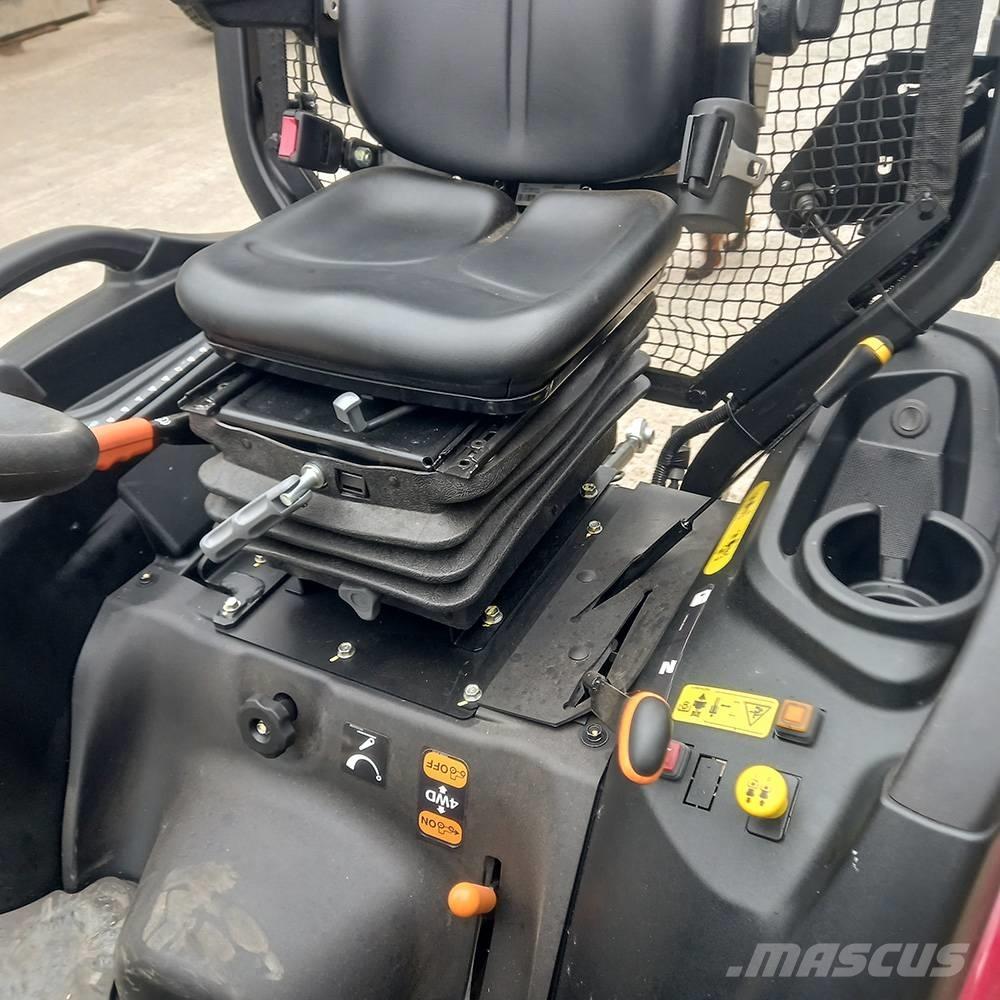 Yanmar SA 426 الجرارات