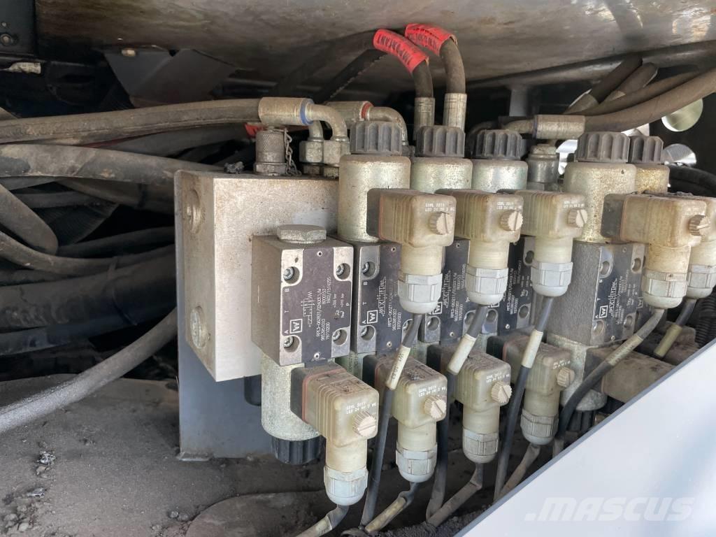 Vögele SUPER 1803-3I معدات السفلتة