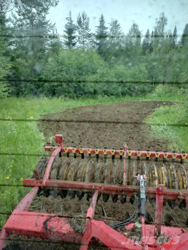 Väderstad CR 3000 زحافات ساحقة