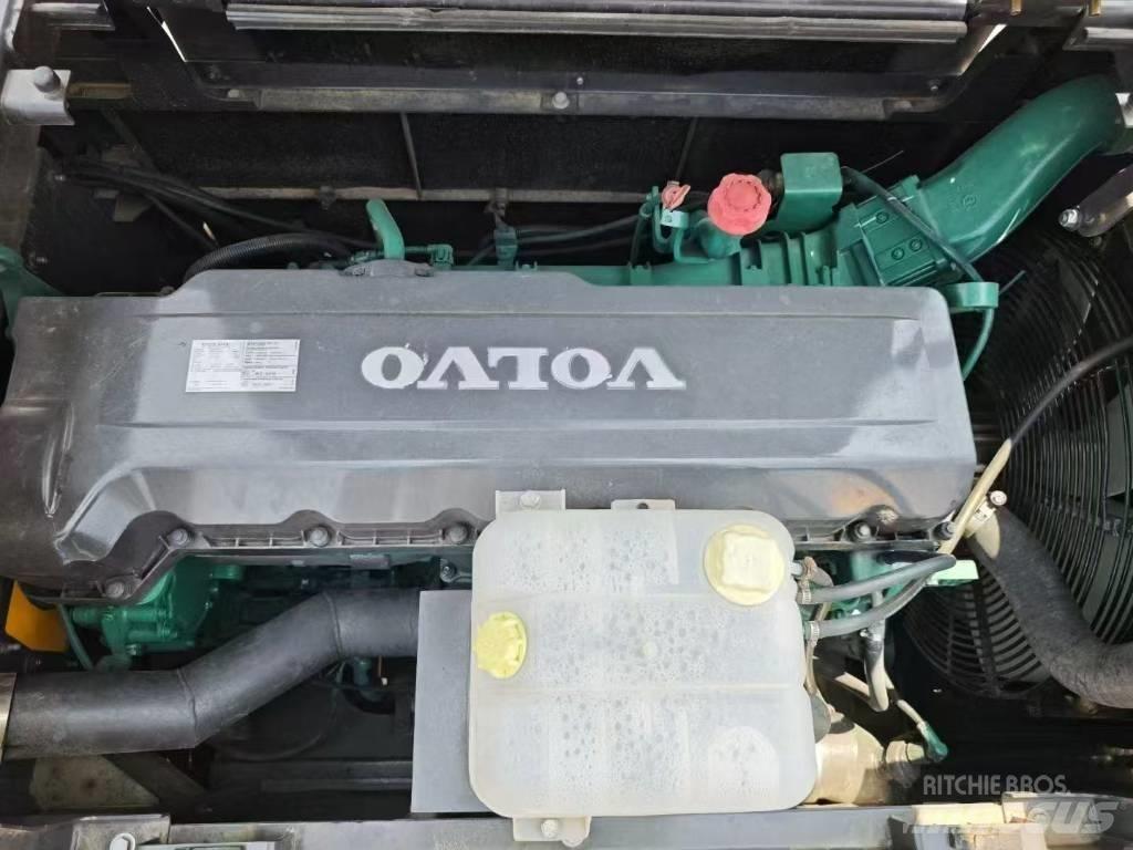 Volvo 480D حفارات زحافة