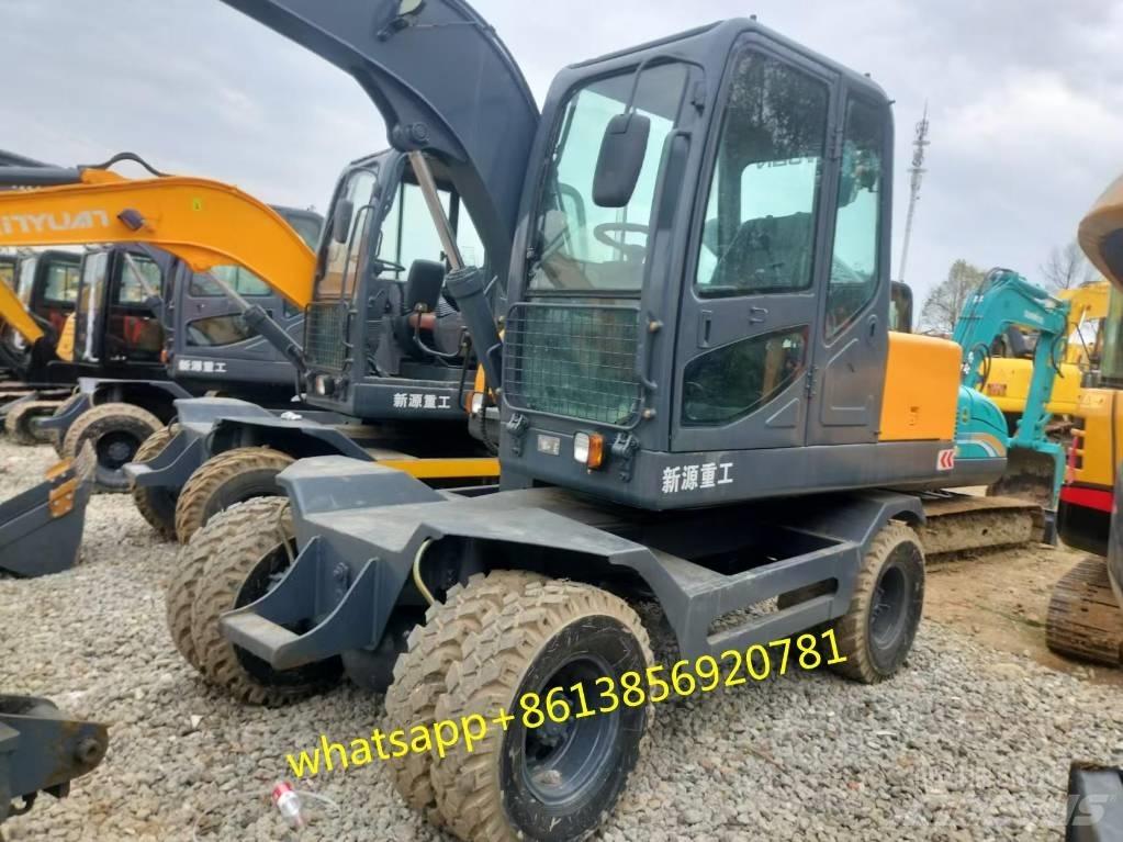 Xinyuan XYB75W-9 حفارات بعجل