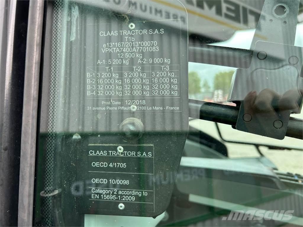 CLAAS Arion 660 الجرارات
