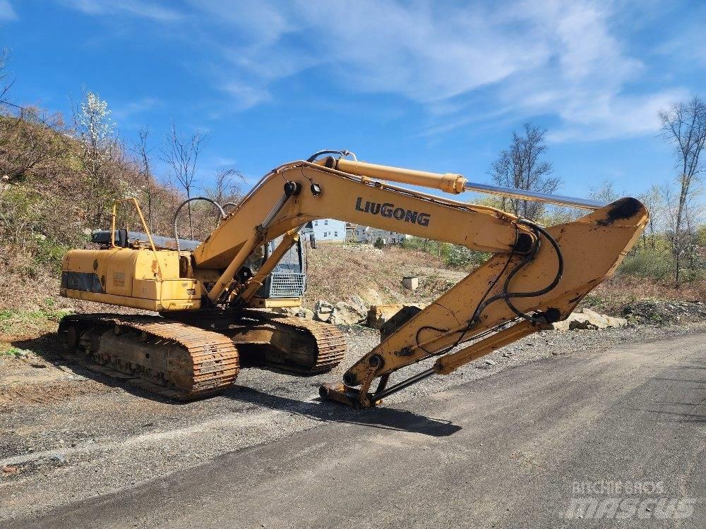 LiuGong CLG 936 LC حفارات زحافة