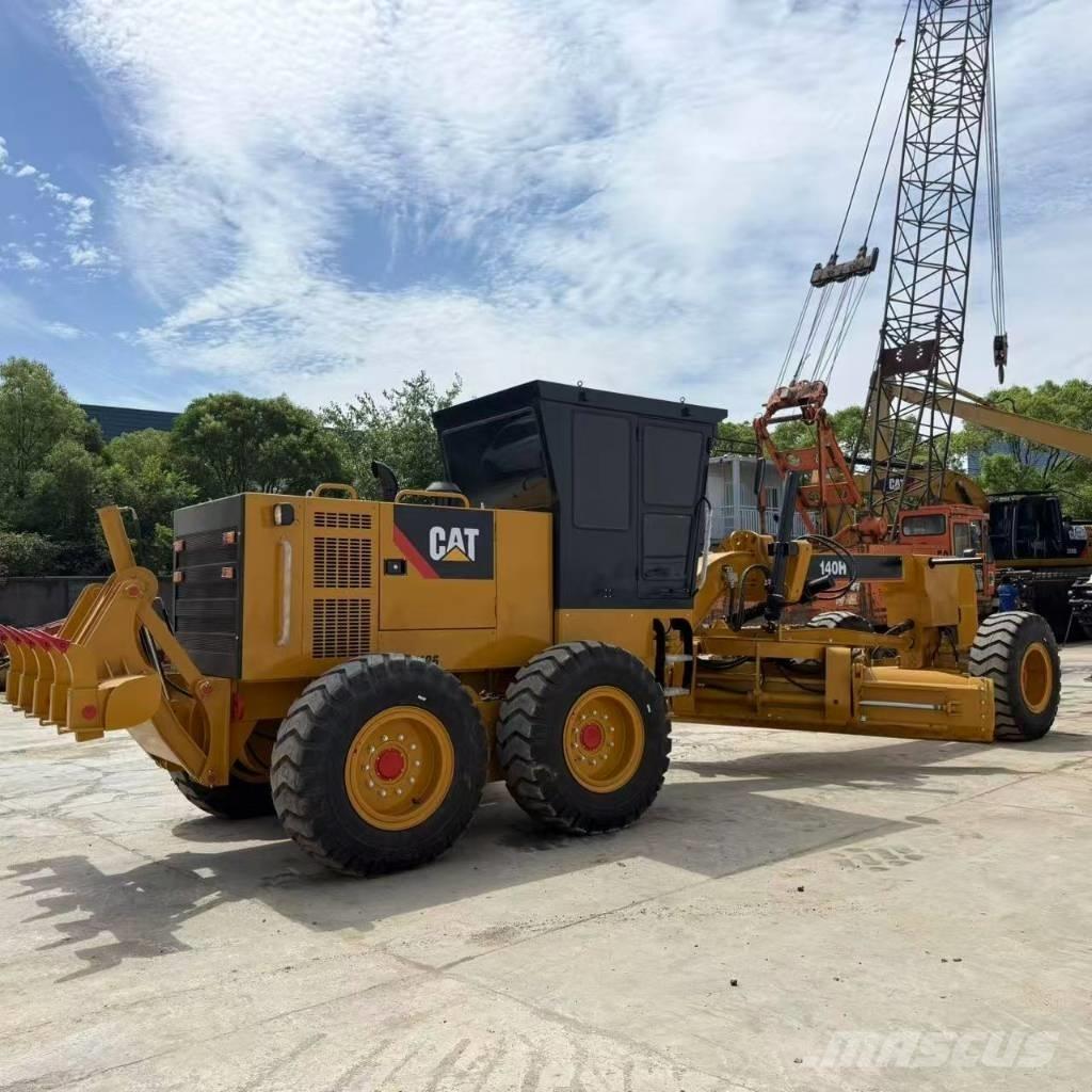 CAT 140 H معدات تمهيد الطرق