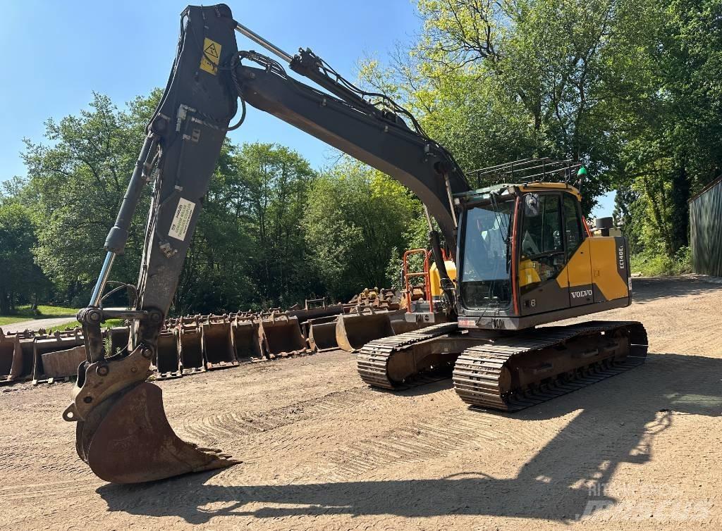 Volvo EC 140 EL حفارات زحافة