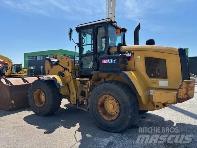 CAT 938 M لوادر بعجل