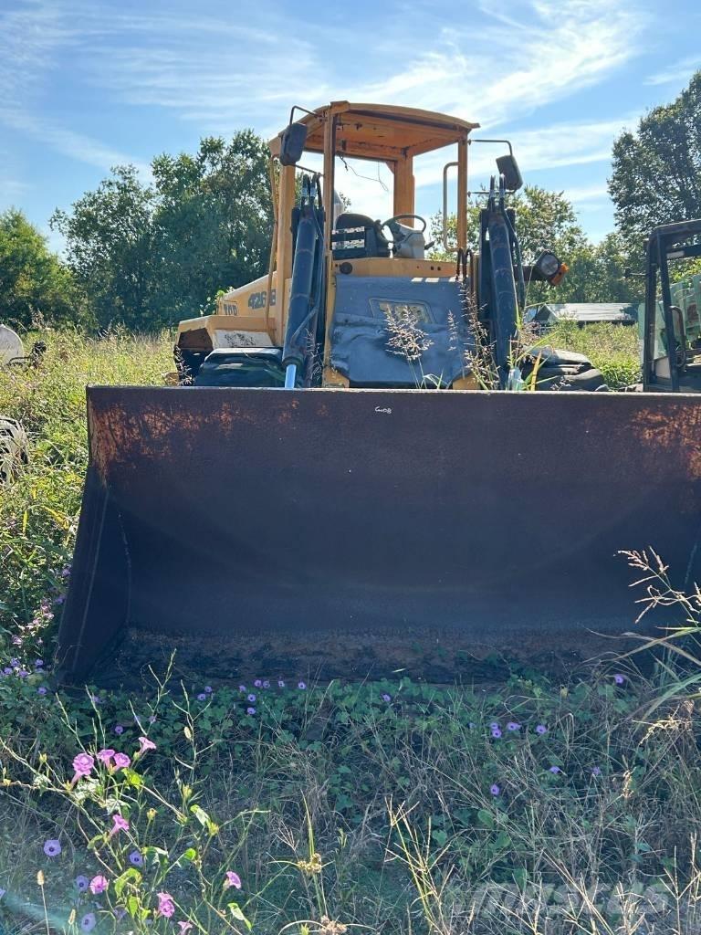 JCB 426 B لوادر بعجل