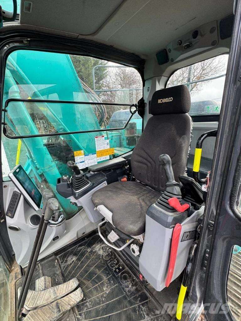 Kobelco SK140SRLC-7 حفارات زحافة