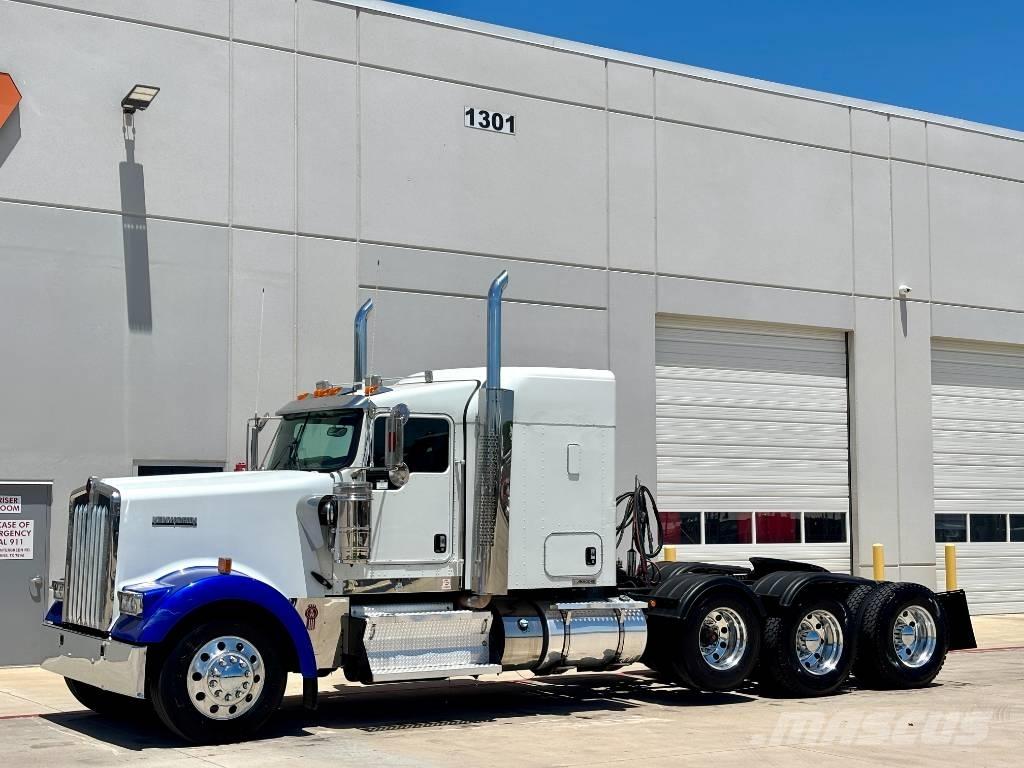 Kenworth W 900 وحدات الجر