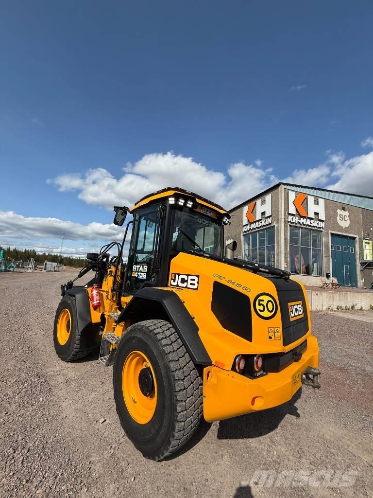 JCB 413S لوادر بعجل