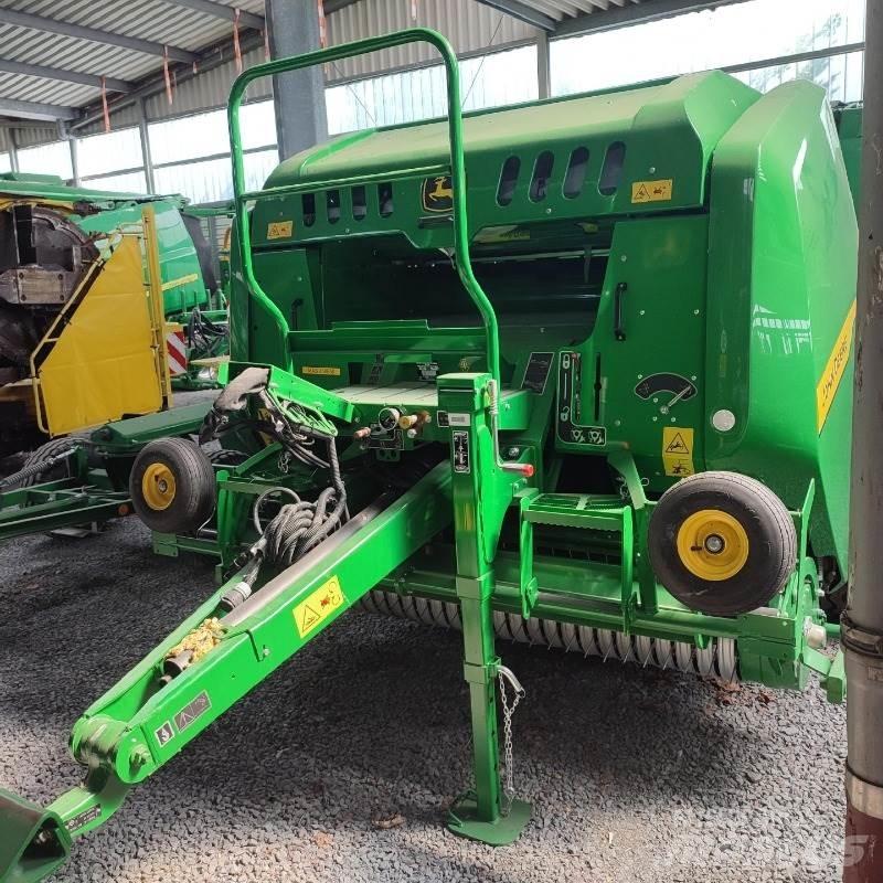 John Deere F441M محزمات مستديرة