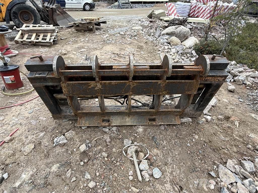 Volvo L220D لوادر بعجل