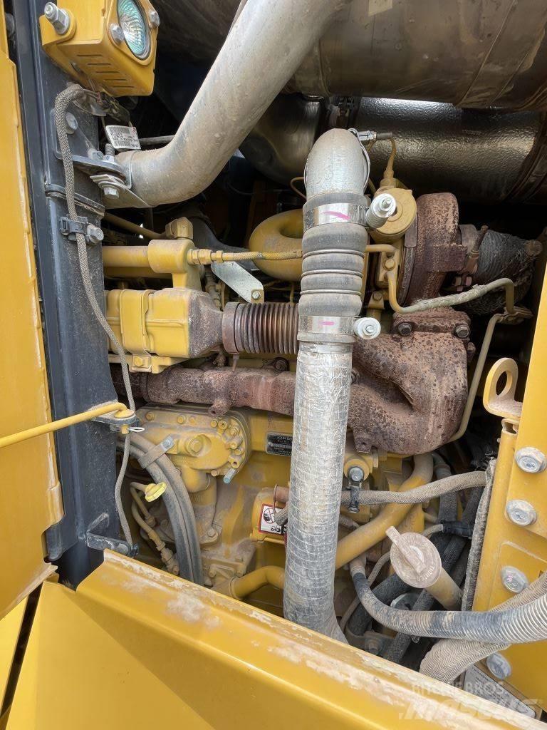 John Deere 772 GP معدات تمهيد الطرق
