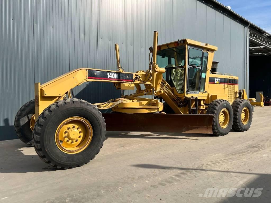 CAT 140H معدات تمهيد الطرق