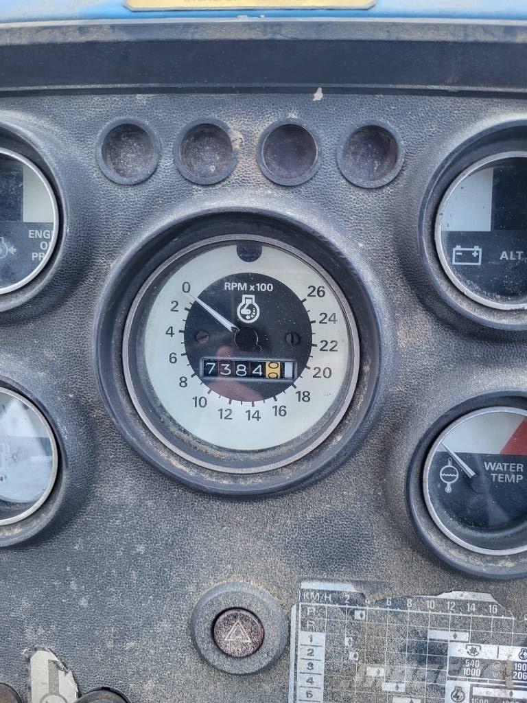 Ford 6700 الجرارات