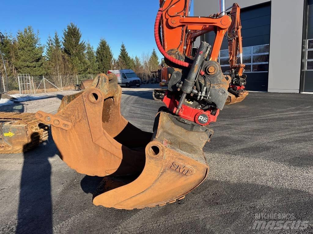 Hitachi ZX 210 LC-6 حفارات زحافة