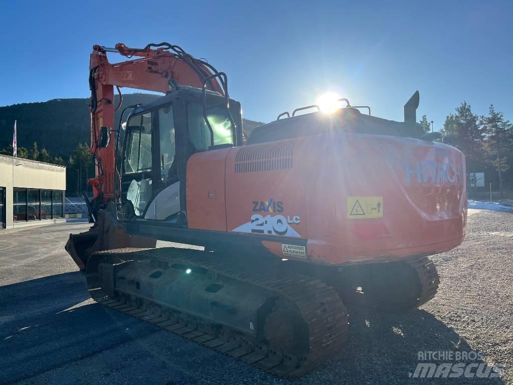 Hitachi ZX 210 LC-6 حفارات زحافة