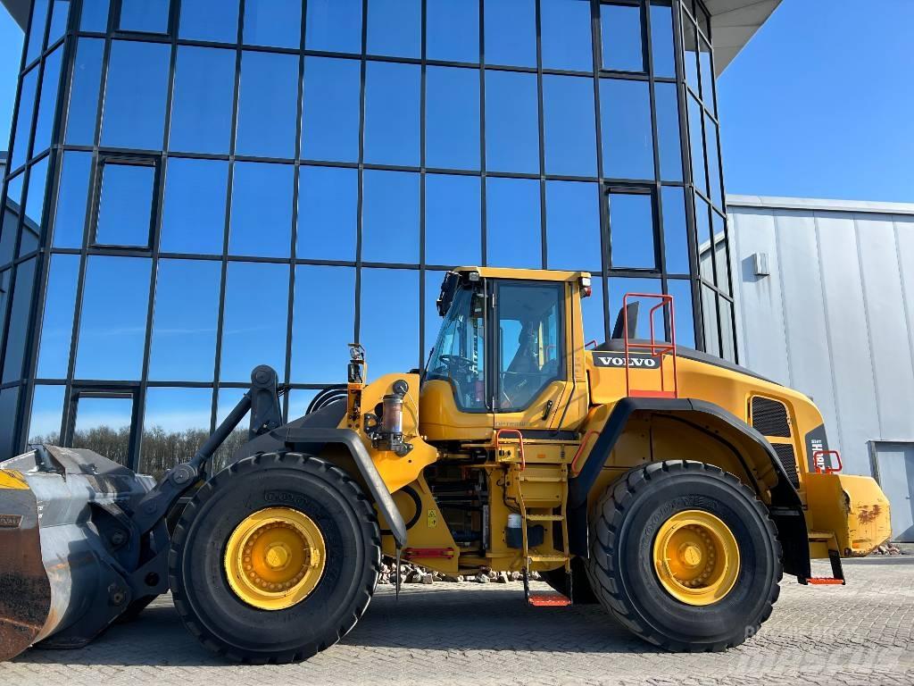 Volvo L 180 H لوادر بعجل