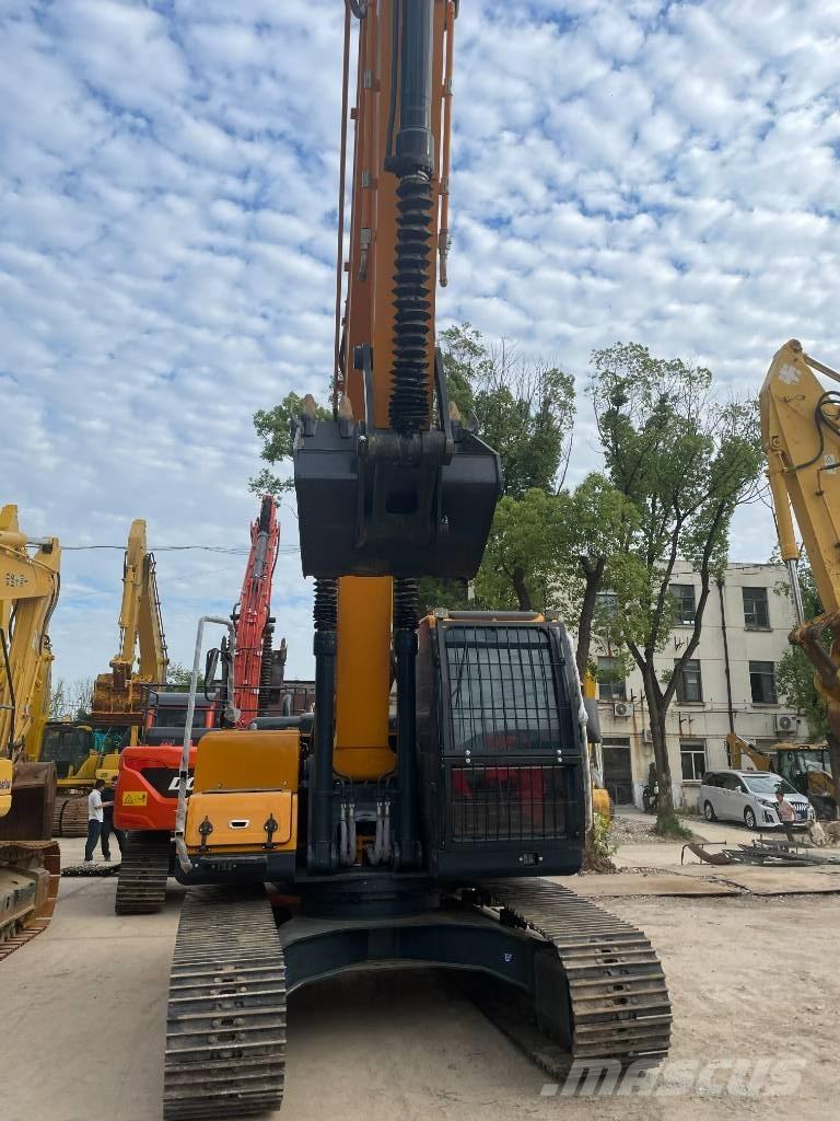 Hyundai 220LC-9S حفارات وسط 7 طن - 12 طن