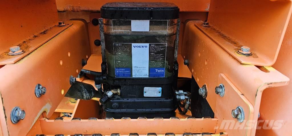 Volvo L150F لوادر بعجل