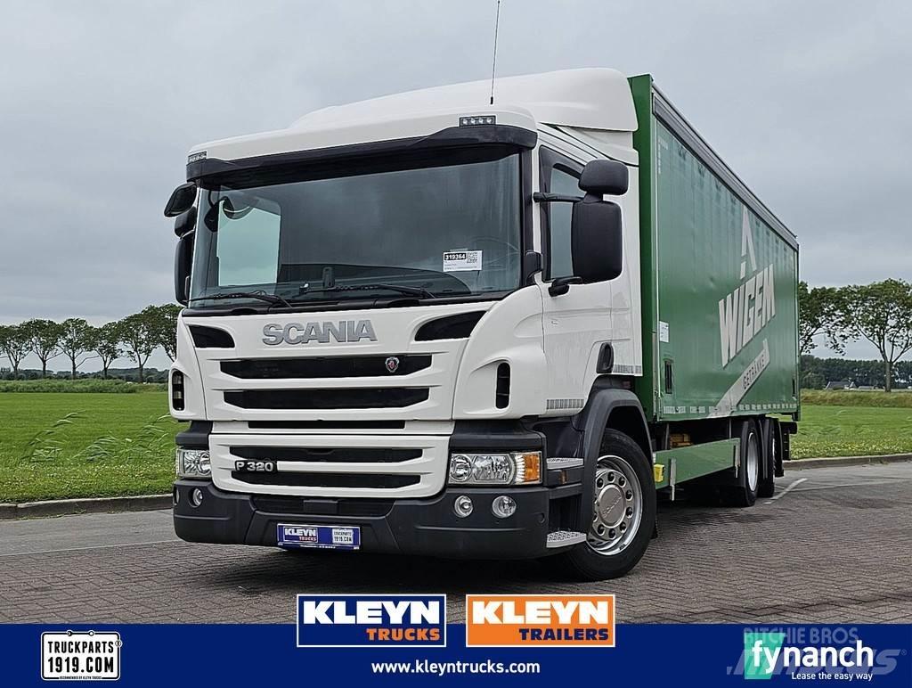 Scania P320 شاحنات بغطاء جانبي