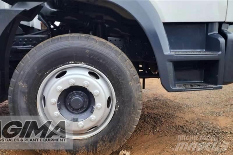 Fuso FJ13-230 شاحنات أخرى