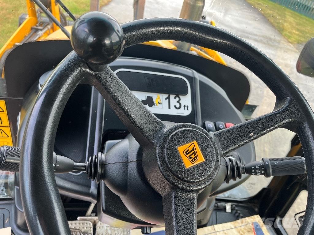 JCB 3CX لوادر ذات جرافات عكسية