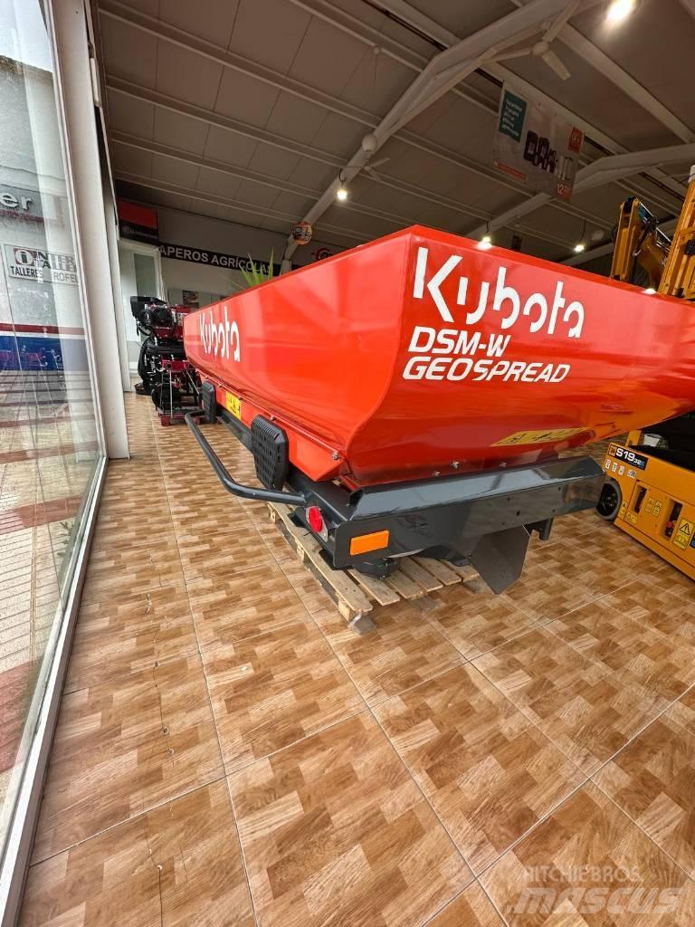 Kubota DSM-W 1300 معدات فرد المواد المعدنية