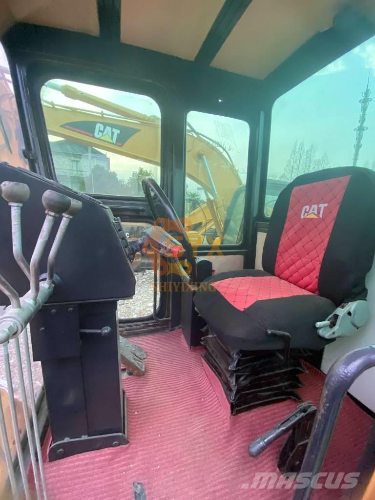 CAT 140 H معدات تمهيد الطرق