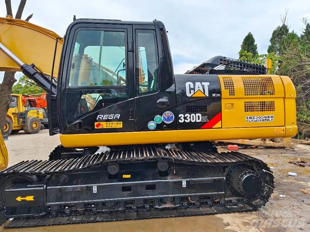 CAT 330D 2L حفارات زحافة