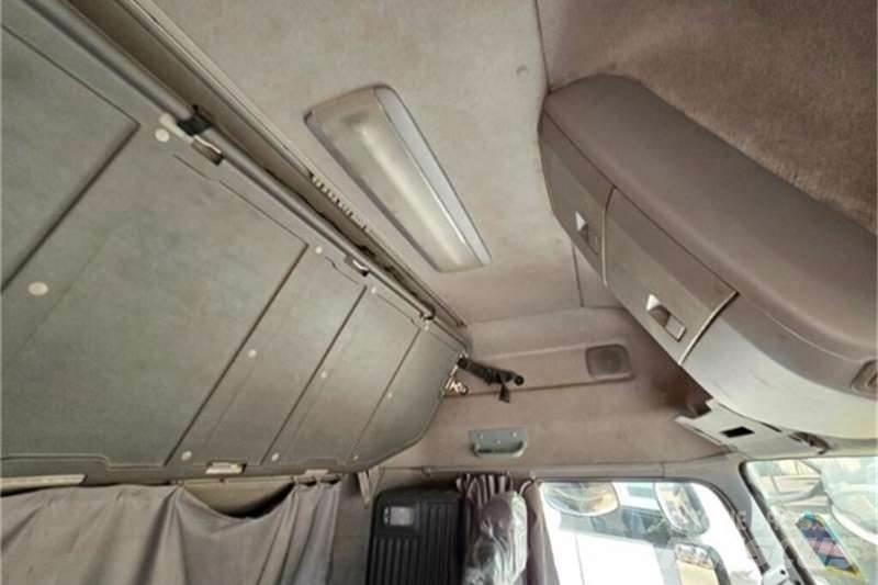 UD TRUCKS QUON شاحنات أخرى