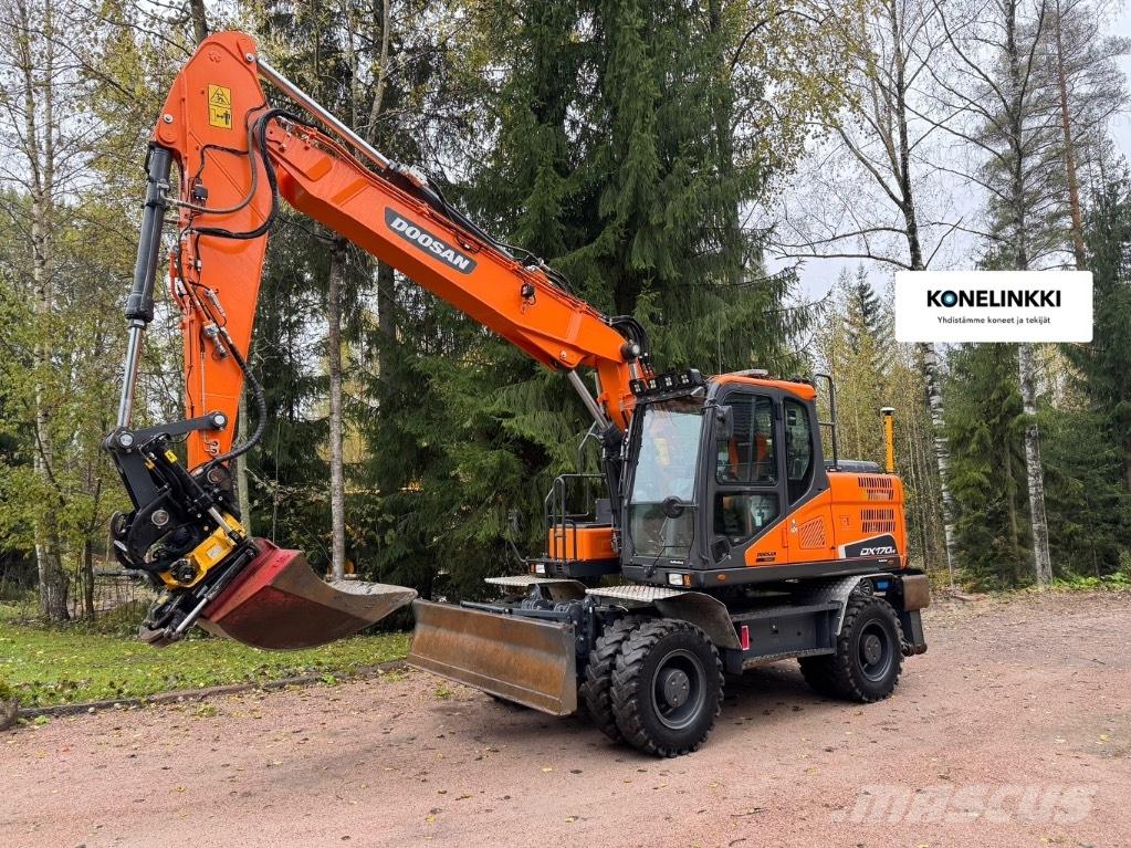 Doosan DX 170 W-5 حفارات بعجل