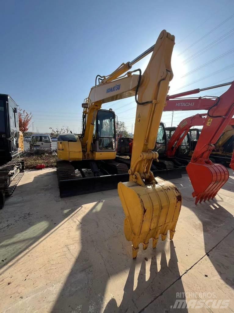 Komatsu PC 78 US حفارات وسط 7 طن - 12 طن