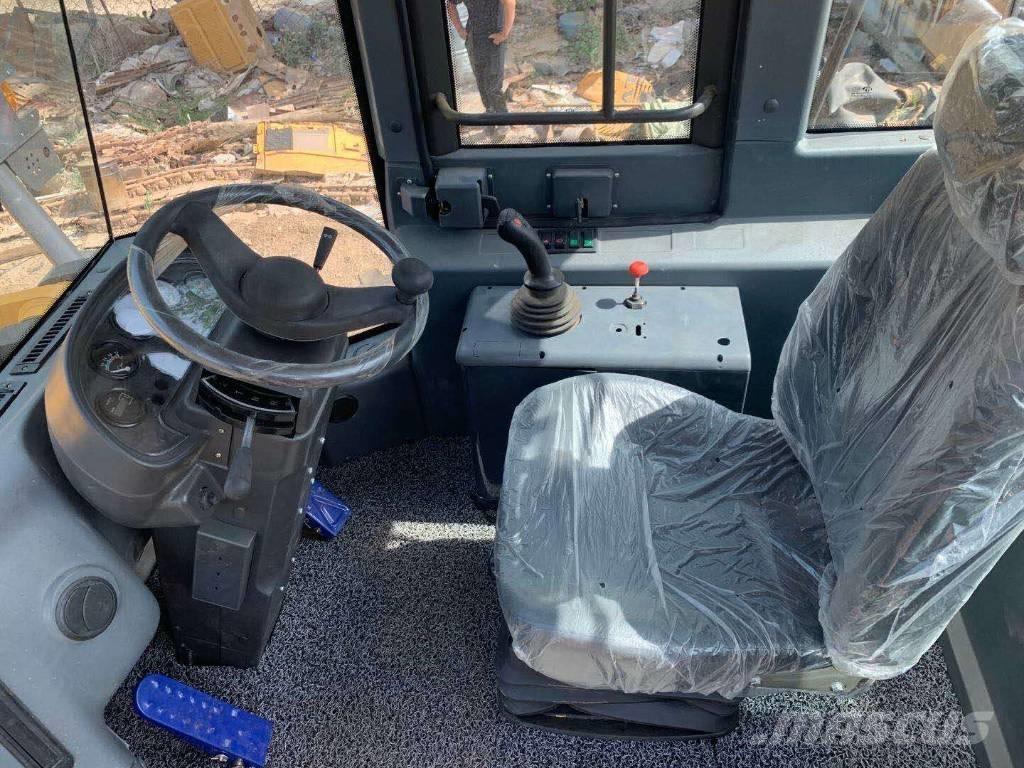 SDLG 956 لوادر بعجل