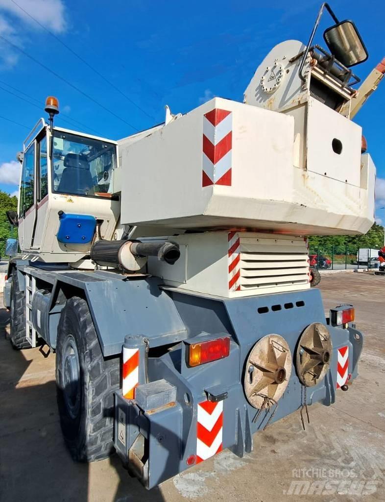 Terex RC45 رافعات الطرق الوعرة