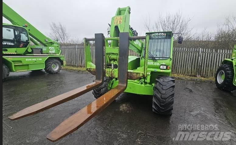 Merlo P 72.10 مناولات متداخلة