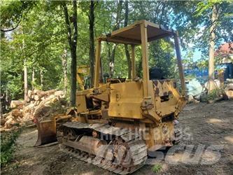 Komatsu D 31 A-17 بلدوزرات مجنزرة